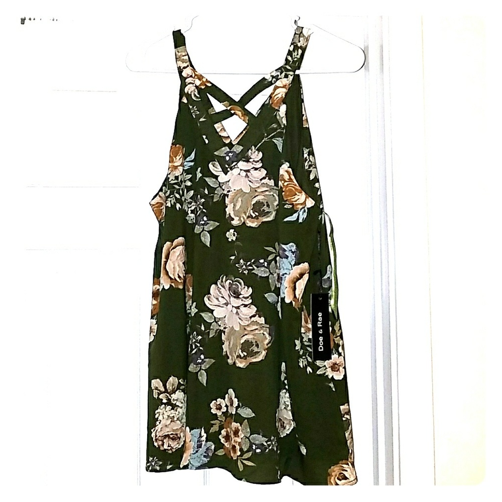 Green criss cross top